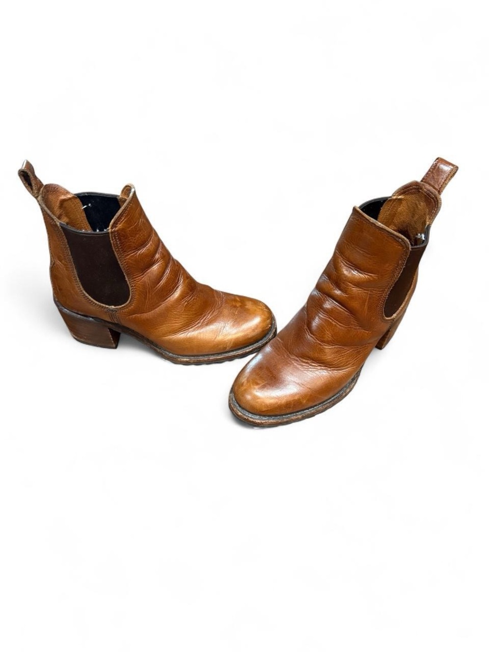 Frye Sabrina Chelsea Boots - Picture 3 of 8
